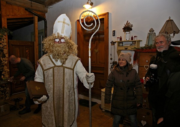 Přišli čerti s Mikulášem, dokonce i anděl